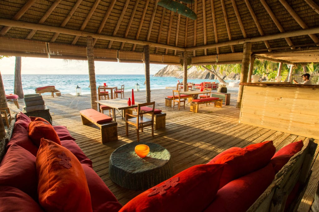 North-Island-WestBeachBarLounge