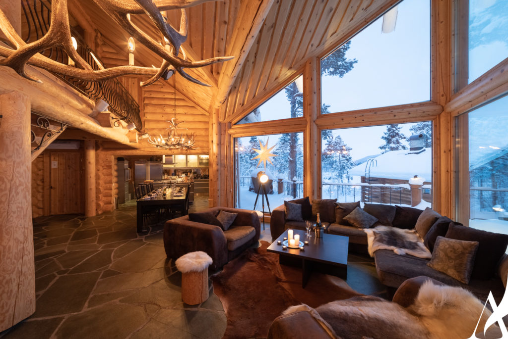 salon chalet luxe en Laponie - noël en laponie en famille