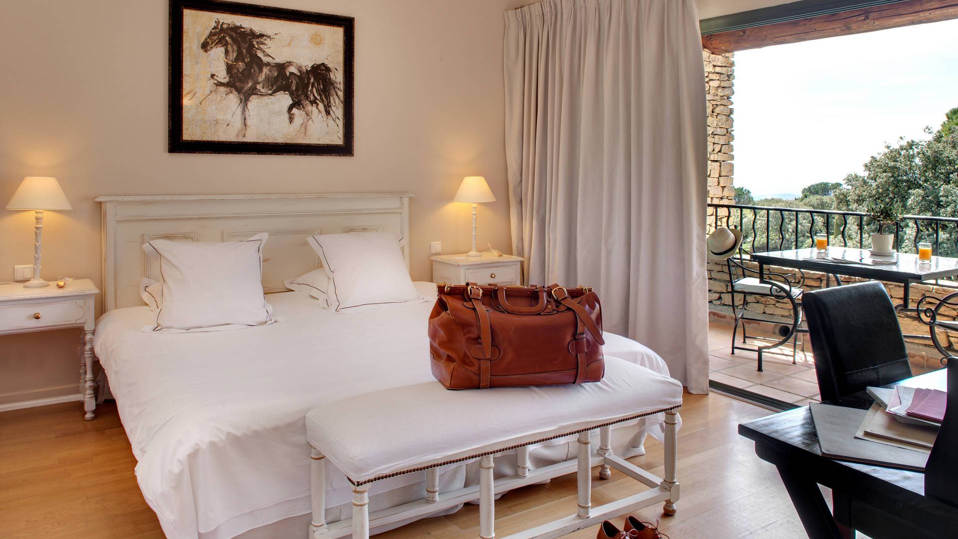 Hotel 5 etoiles Luberon avec piscine : Les Bories & spa