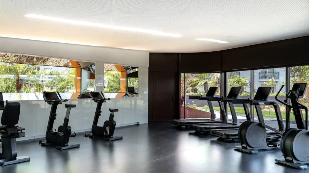 Salle de fitness - hôtel de luxe Cannes côte d'Azur