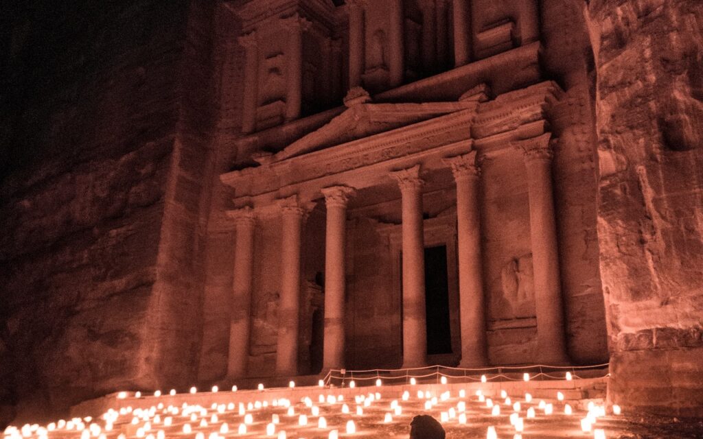 petra de nuit jordanie