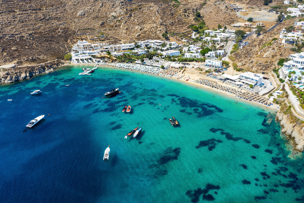 psarou beach