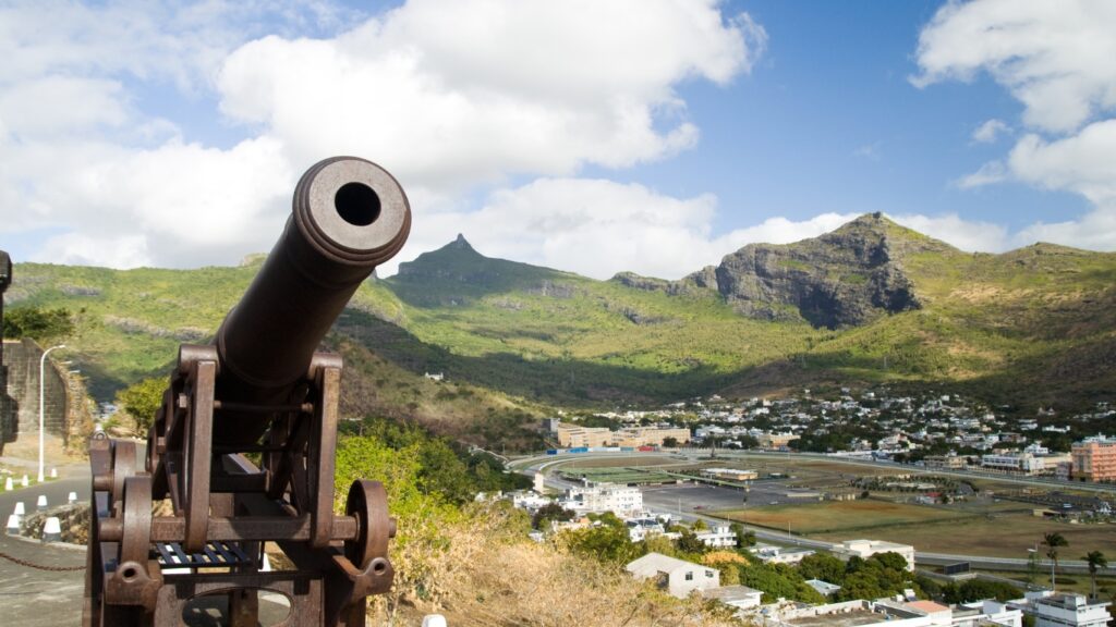 port louis Comment visiter l’île Maurice en 1 semaine ?