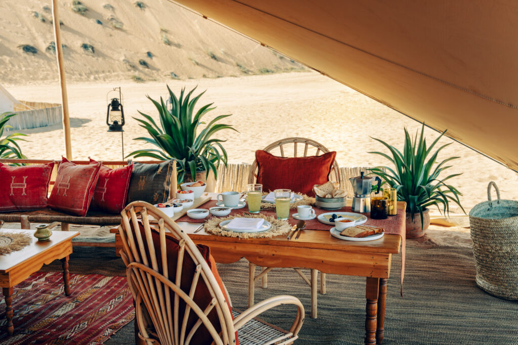 déjeuner, magic camps wahiba sands