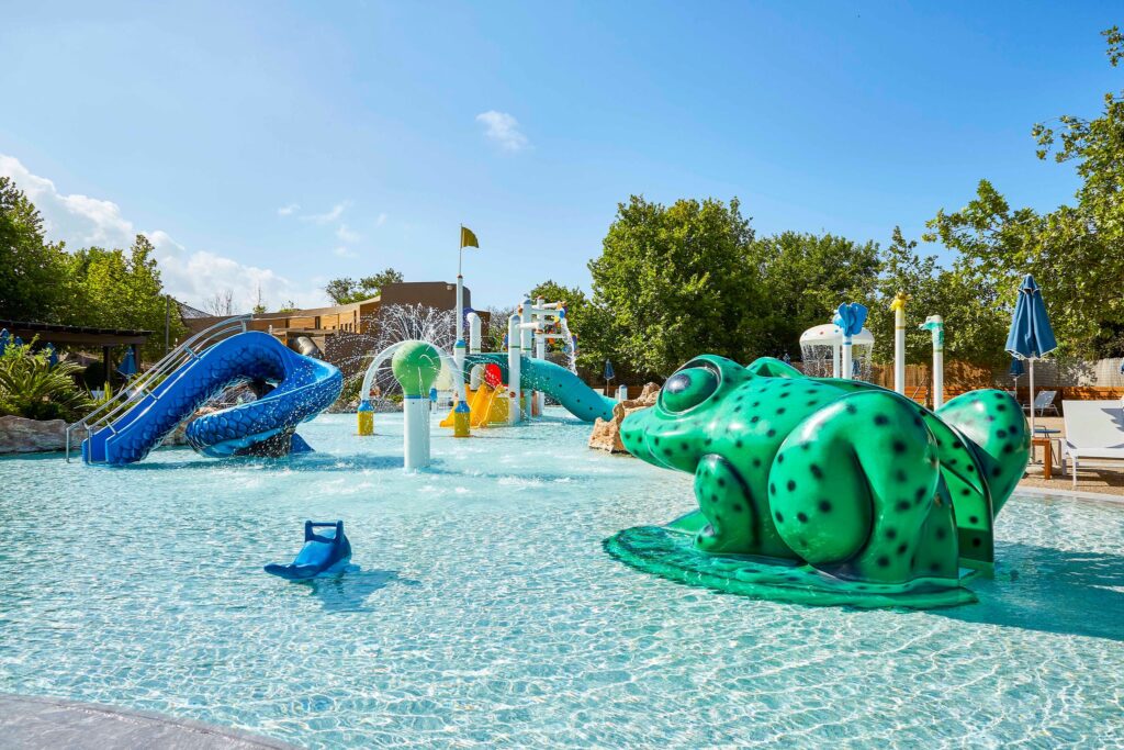 the romanos costa navarino parc aquatique