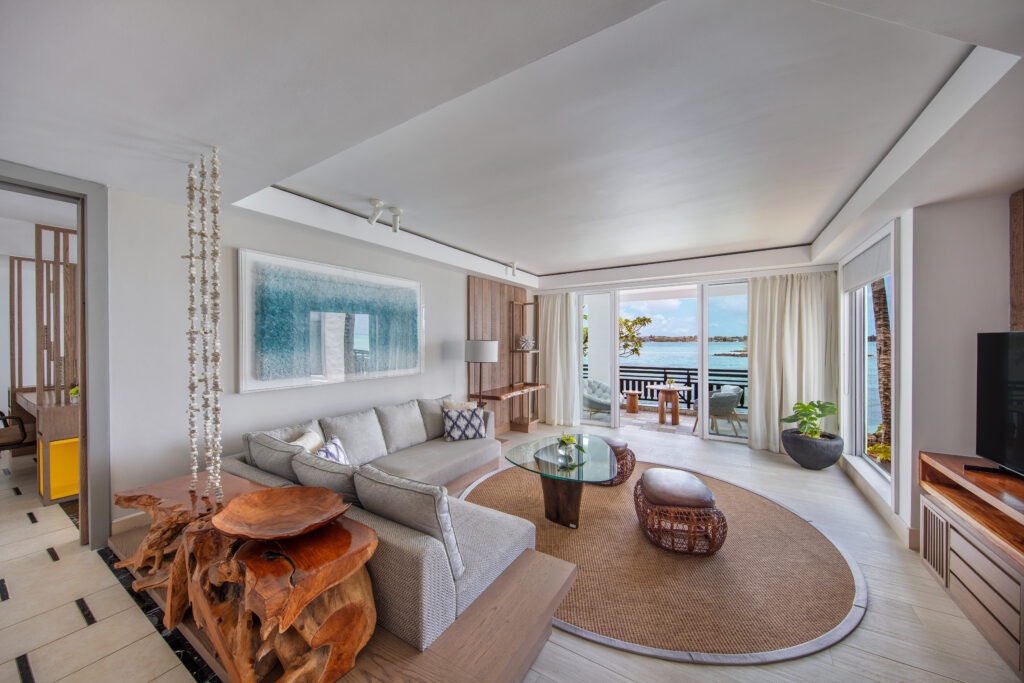 Shangri-La Le Touessrok - frangipani signature ocean view suite