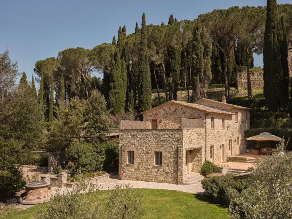 Casa Fontaccia du Rosewood Castiglion del Bosco jardin privé terrasse extérieure- - séjour luxe en Italie