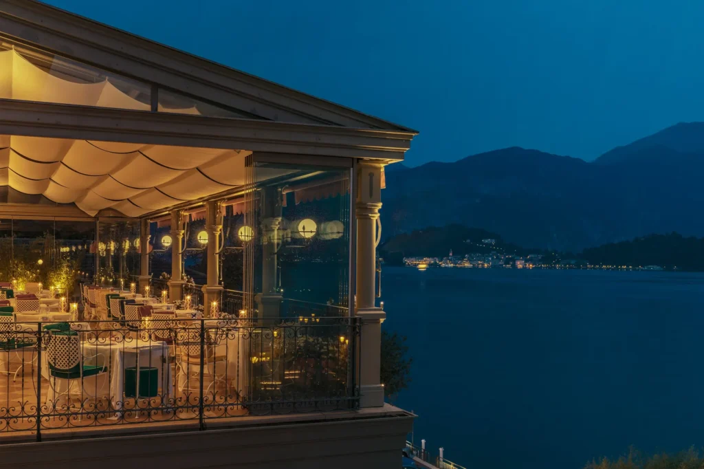 Dîner raffiné au restaurant La Terrazza Gualtiero Marchesi du Grand Hotel Tremezzo - voyage de noces en Italie