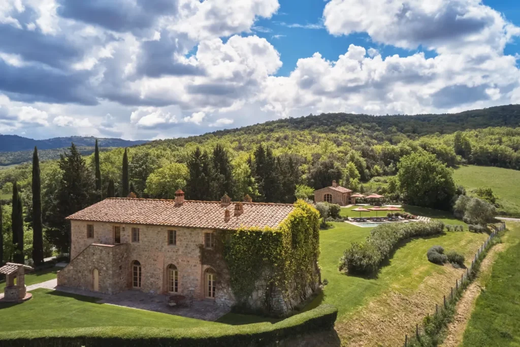 Villa Gauggiole du Rosewood Castiglion del Bosco avec vue sur les vignobles toscans, voyage luxe en Italie